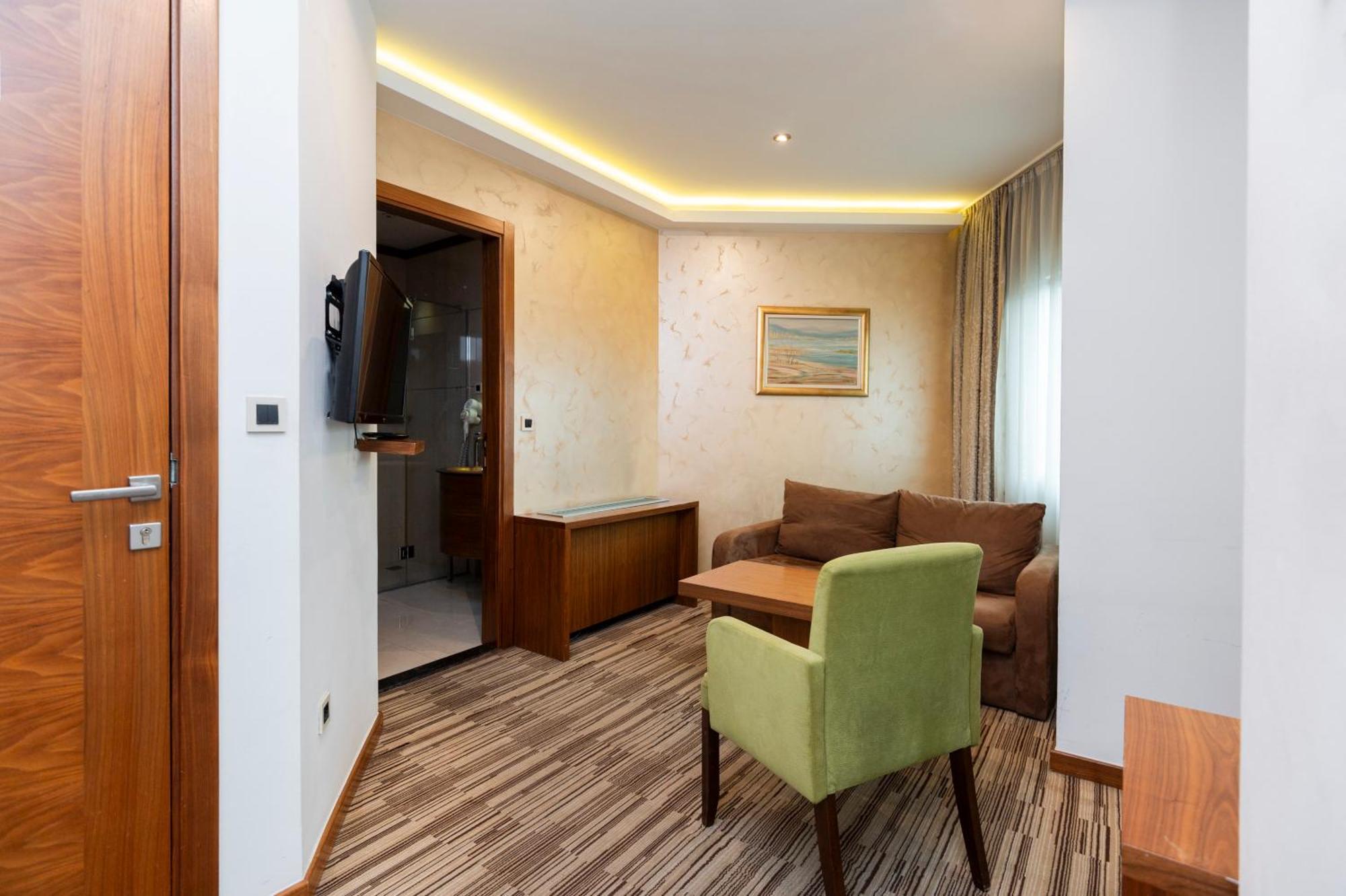 Hotel Bistrik City Center Sarajevo Exterior photo
